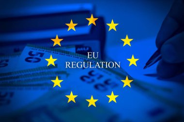 Avrupa bayrağı üzerine ECB metni. Avro Bölgesi bankacılık, parasal yönetim ve mali politika konsepti