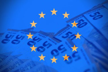 Avro banknotlarının makro fotoğrafçılığı ve Avrupa sembolizmi, mali raporlar, piyasa analizleri ve kıtasal ekonomik tahminlerin resmedilmesi için ideal.