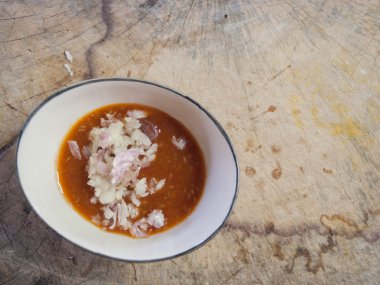 Sarımsak soslu Suki