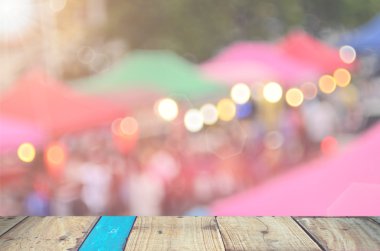 İnsanlar alışveriş Pazar arka plan bulanıklık.