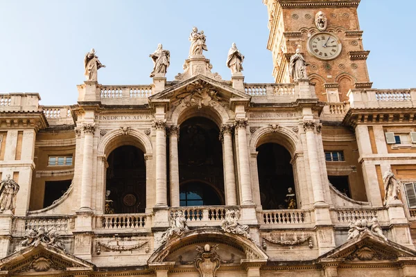 Basilica di Santa Maria Maggiore, Roma, İtalya, görünümü kapatın