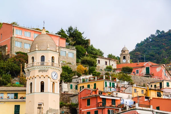Renkli evleri, Vernazza, Cinque terre, İtalya. — Stok fotoğraf
