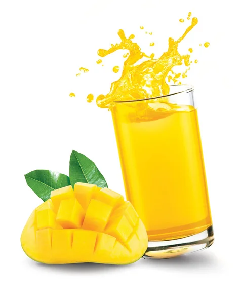 Mangosaft Spritzt Aus Dem Glas Mit Mangofrüchten Auf Weißem Hintergrund — Stockfoto