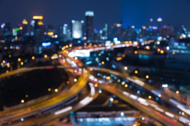 Soyut bulanık bokeh ışıklar, şehir yüksek yol gece görünümü