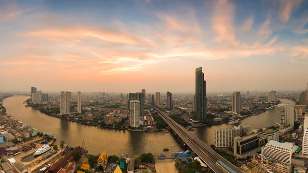 Panorama Bangkok città fiume curvo — Foto Stock