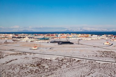 Kışın hava görünümünü küçük köy İzlanda