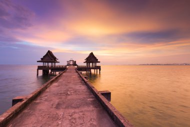 Yol önde gelen Tapınağı terk etmek uyanma