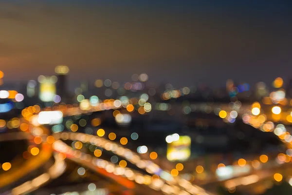 Verschwommene Verknüpfung von Straße und Innenstadt — Stockfoto