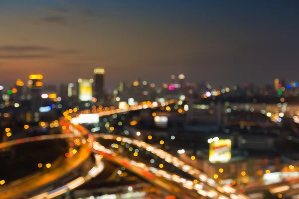 Şehir ışıkları arka plan bulanık ve otoyol deyimleri, arka plan