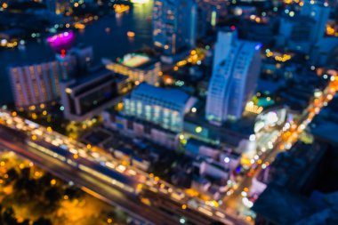 Havadan görünümü şehir ışıkları gece görünüm bulanık