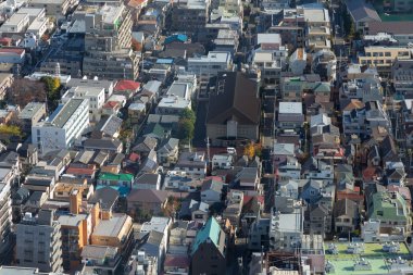 Üstten Görünüm, Tokyo ikamet alan şehir merkezinde