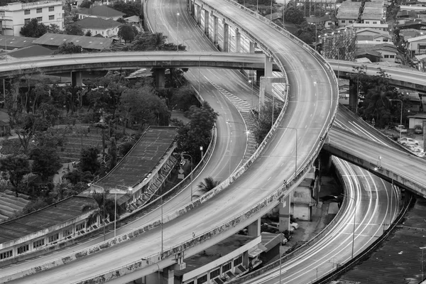 Вид з повітря, крупним планом перетин шосе S вигнутий — стокове фото