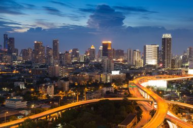  şehir şehir arka plan deyimleri karayolu ile