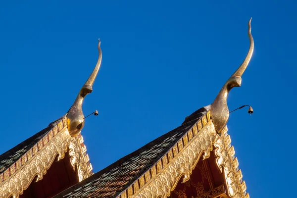 Temple double gable apex with clear blue sky — Stock Photo, Image