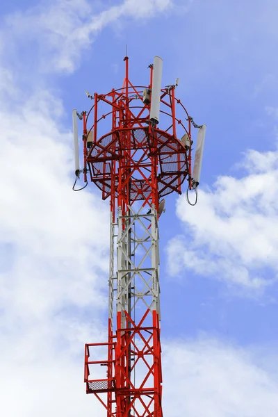 Torre de telecomunicações — Fotografia de Stock