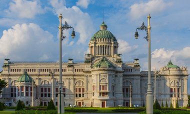 Ananda Samakhom (Anantasamakom) taht Salonu