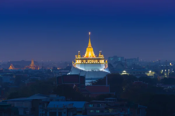 Crepúsculo de Wat Saket (Monte de Oro ) — Foto de Stock