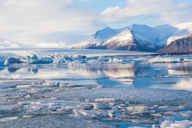 İzlanda'daki Jokulsarlon lagün güzelliği