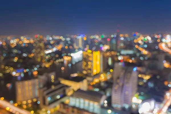 Bulanık bokeh arka plan nehir ile birlikte bina Bangkok