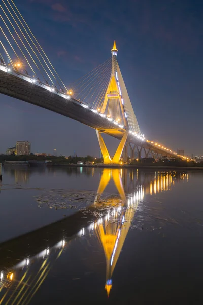吊り橋プミポン橋 — ストック写真