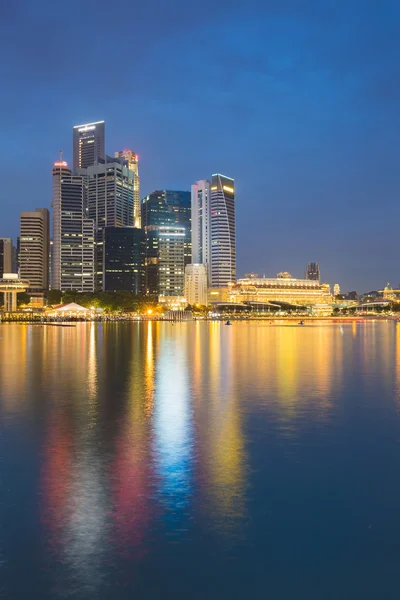 Twilight at Marina Bay water front — Stock Photo, Image