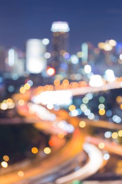 Şehir Kavsagi yol gece ışıkları görünümünü bokeh arka plan bulanık