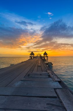 Port ormanlık Köprüsü