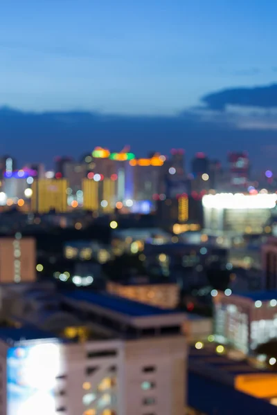 Büyük şehir ışıkları, gece, soyut bulanık bokeh arka plan bulanık — Stok fotoğraf