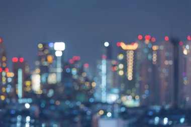 Soyut bulanık bokeh ışıklar şehir yol geceleri