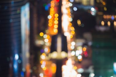 Soyut bulanık bokeh ışıklar şehir şehir merkezindeki yol meşgul saat