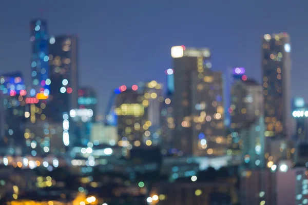 Borroso fondo bokeh, luces de la ciudad por la noche — Foto de Stock