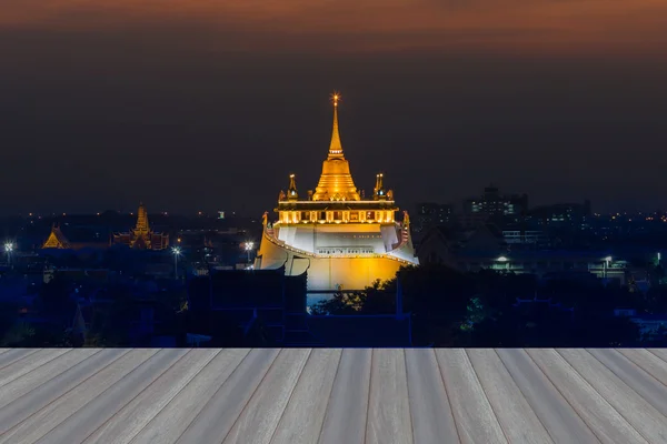 Golden Mount Temple ou Wat Sarket, o marco mais famoso em Bangkok Tailândia — Fotografia de Stock