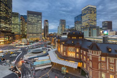 Tokyo İstasyonu Tokyo gece görünümü