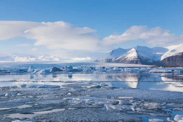 Jakulsarlon lagune tijdens de winter, IJsland — Stockfoto