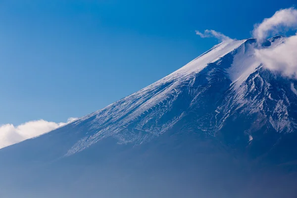 Fuji Dağı karla kaplı üst üzerinde kapat — Stok fotoğraf