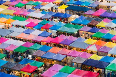 Bit pazarı birden fazla çatı üst Bangkok Tayland