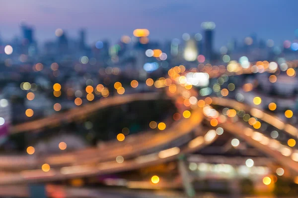 Verschwommenes Bokeh Lichter Hintergrund, Autobahn Stadt Innenstadt vertauscht — Stockfoto