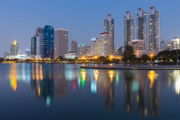 City downtown with water reflection — Stock Photo, Image