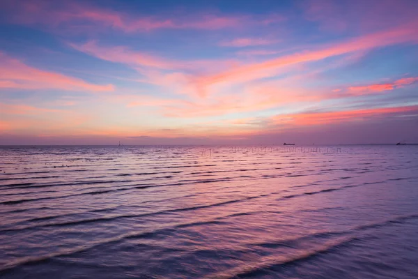 Όμορφο ορίζοντα seacoast μετά το ηλιοβασίλεμα — Φωτογραφία Αρχείου
