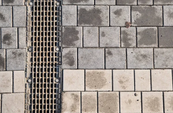 Kanalizasyonlu tuğla işçiliğinin arka planı