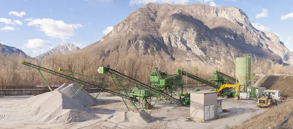 Gravel extraction plant. — Stock Photo, Image