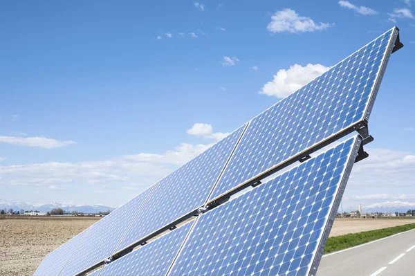 Solar panels to produce green energy. — Stock Photo, Image