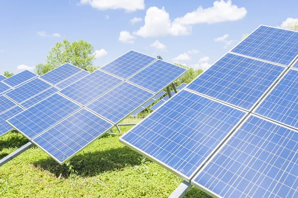 Grön energi. Solar panel. — Stockfoto