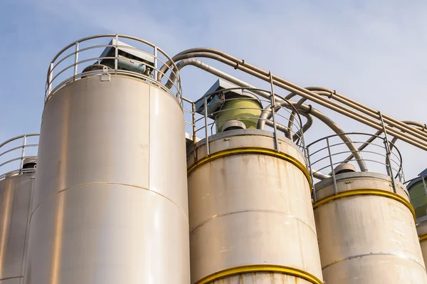 Chemische fabriek, containers — Stockfoto