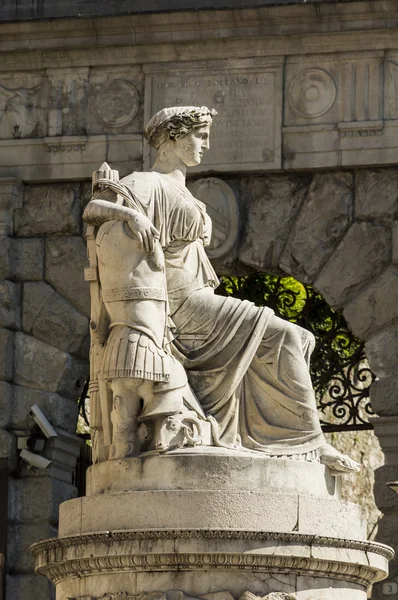 Estatua de la paz. Udine, Friuli, Italia — Foto de Stock