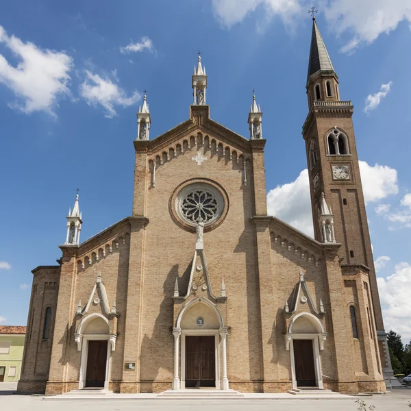 Church in the Gothic Revival style, Veneto Italy — Stock Photo, Image