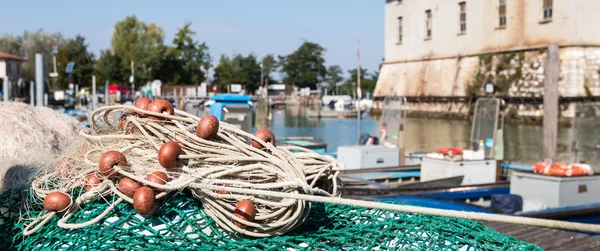 Rede de pesca no porto — Fotografia de Stock