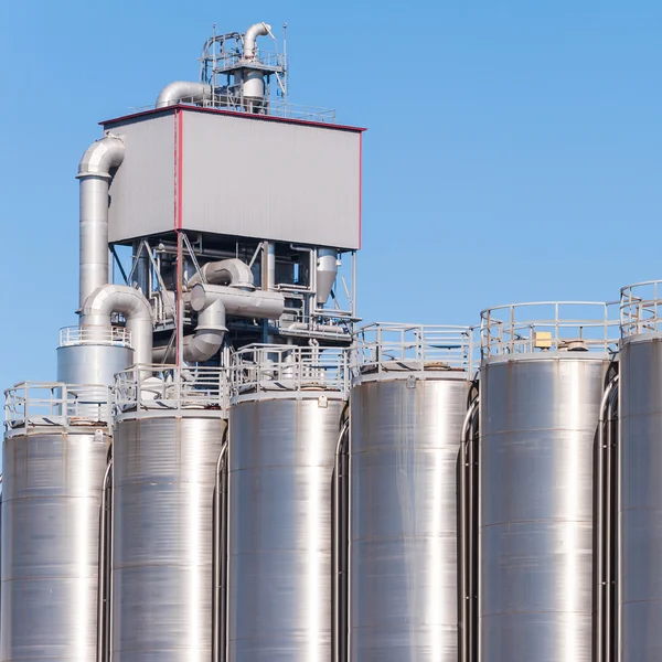 Chemical plant, containers Stock Photo by ©scalatore959 73864115