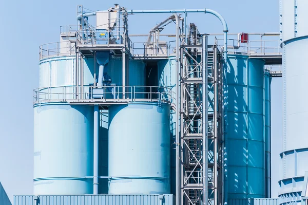 Chemical plant, containers — Stock Photo, Image