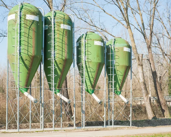 Silo 's voor viskwekerijen — Stockfoto